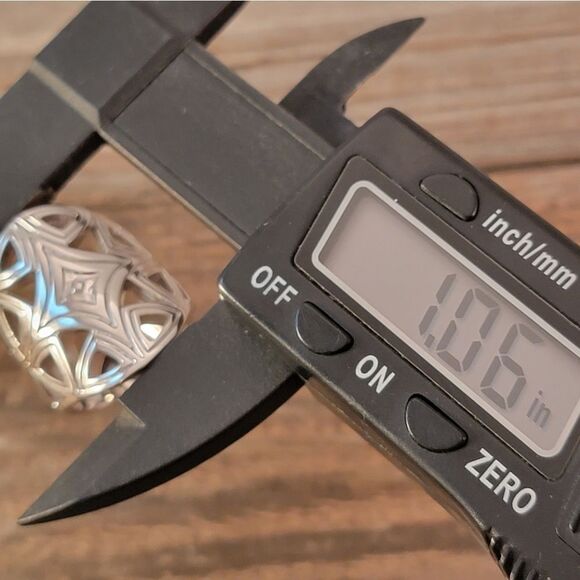 New Elle Sterling Silver Reflections Modern Openwork Ring - Picture 10 of 10